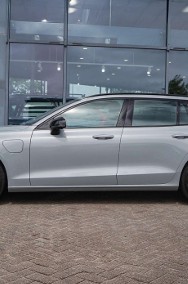 Volvo V60 II T6 AWD Plug-In Hybrid Ultra Dark T6 AWD Plug-In Hybrid Ultra Dark (180-2