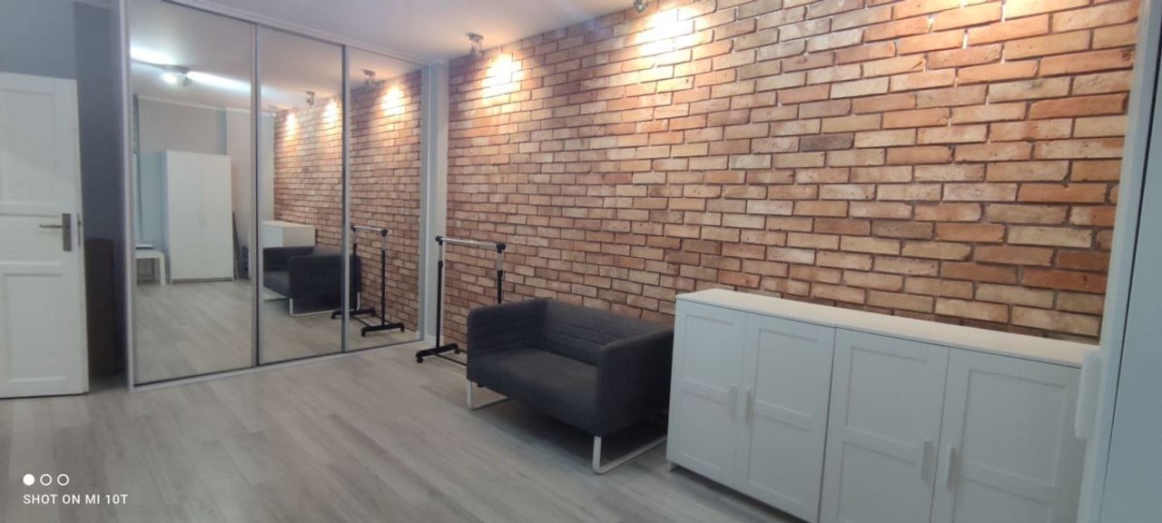 Komfortowe I Przestronne Mieszkanie W Centrum Gliwic - View 2