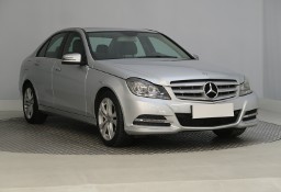 Mercedes-Benz Klasa C W204 , Skóra, Klimatronic, Parktronic, Podgrzewane siedzienia
